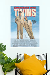 Twins 1988 Arnold Schwarzenegger & Danny DeVito Poster (Hollywood Poster)