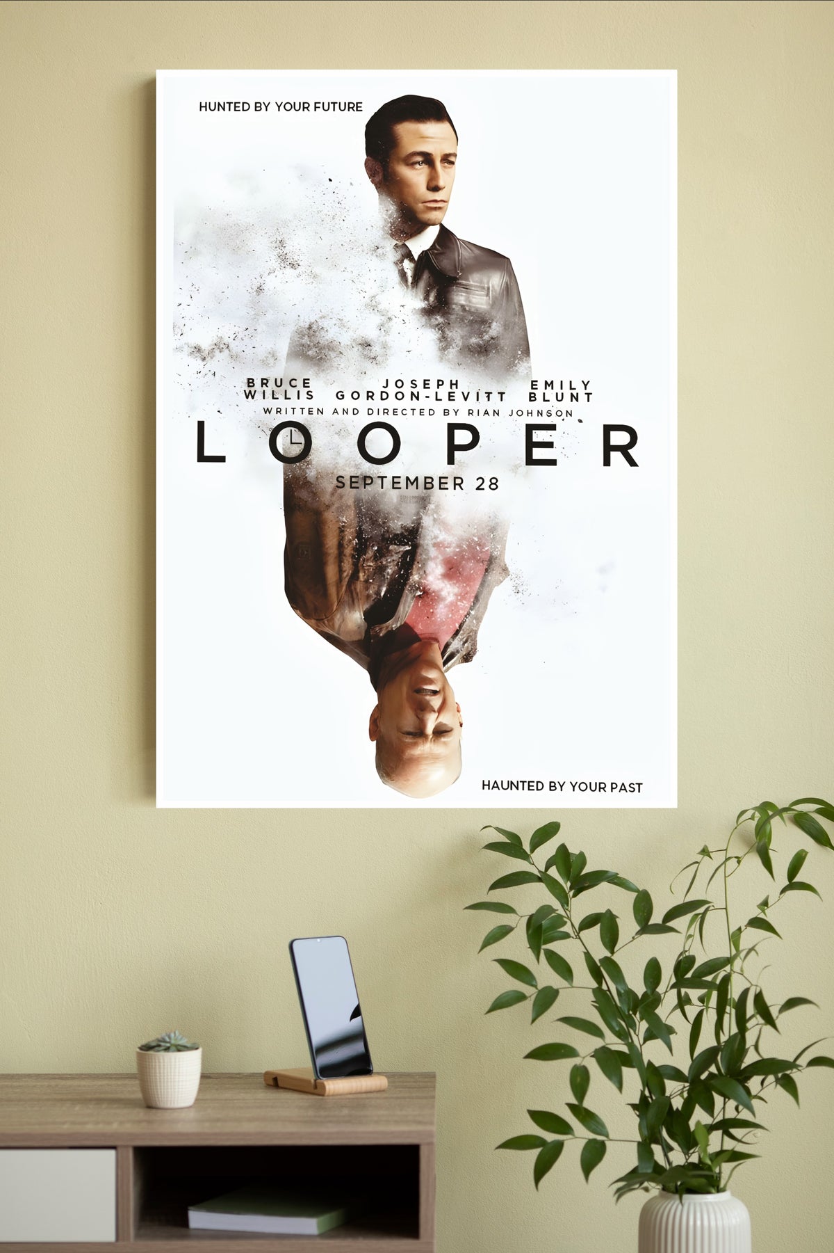 Looper Poster | Hollywood Movies Posters